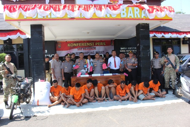 Polres lampung barat amankan 10 tersangka