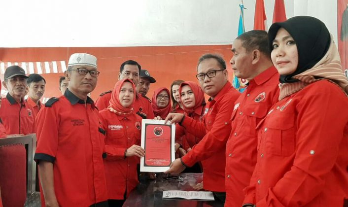 Anna Morinda Daftar ke PDI-P sebagai calon walikota Metro