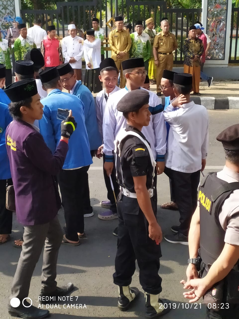 Tolak Radikalisme ribuan santri ikuti Karnaval HSN