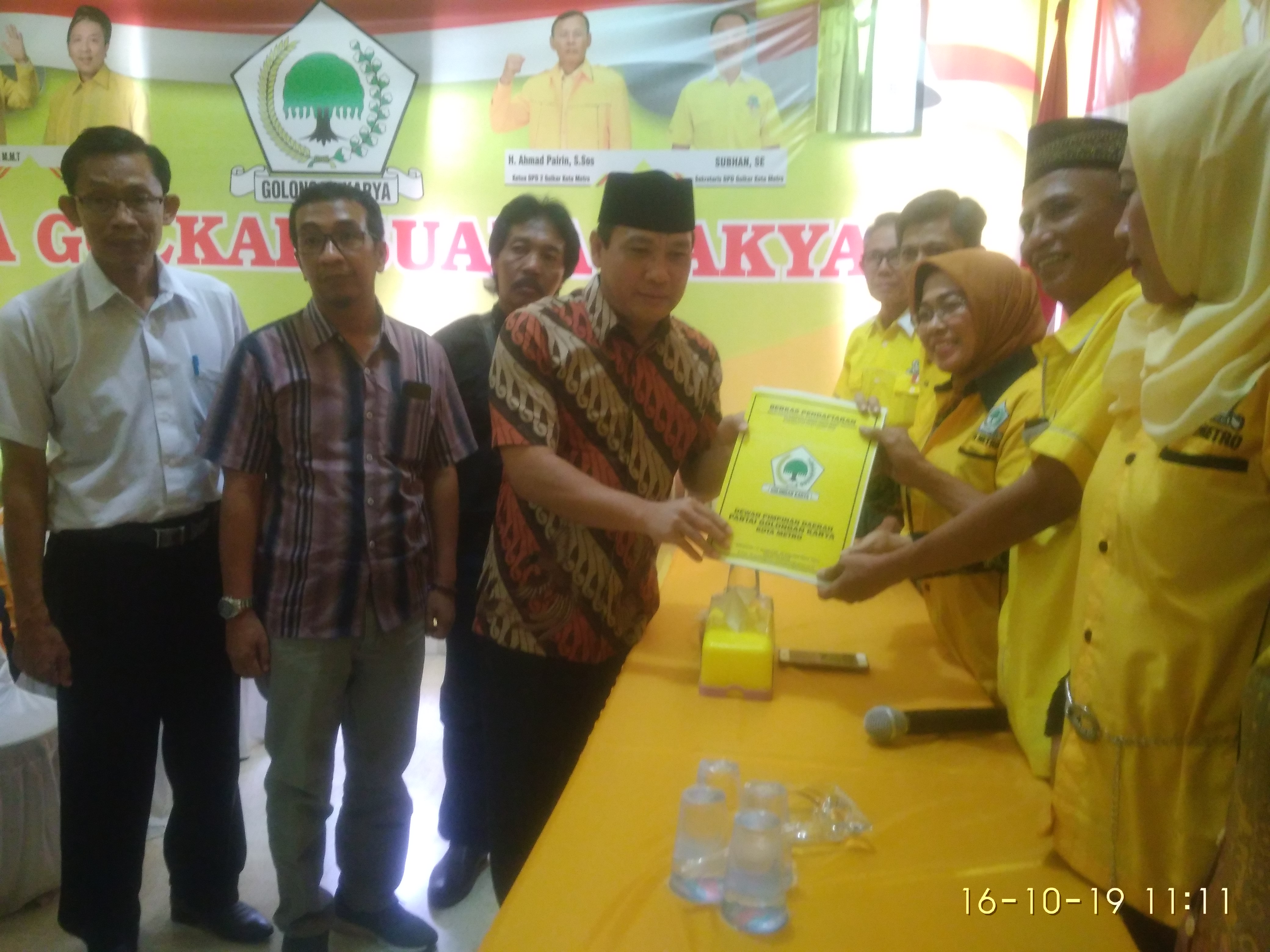 Wahdi kembalikan berkas di Nasdem dan Golkar