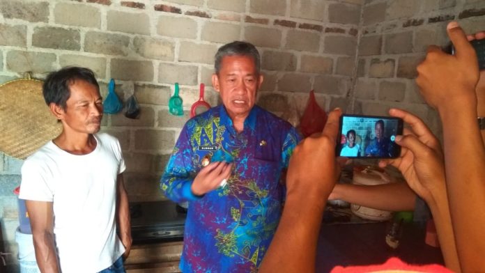 Bantu warga tidak mampu, Wakil Walikota rogoh kantong pribadi