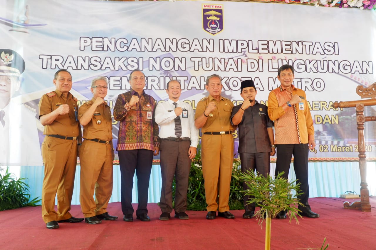 Wakil Walikota Metro hadiri acara pencanangan transaksi non tunai