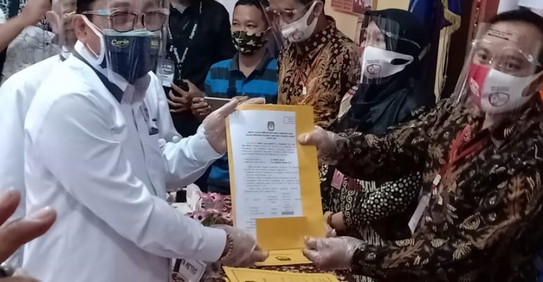 Pilwalkot Metro, Wahdi – Qomaru Paslon Pertama yang Daftar Ke KPU