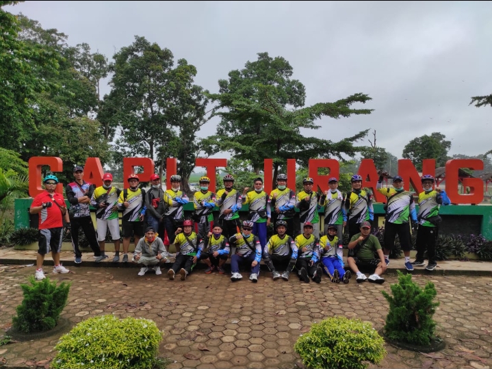 Tingkatkan Imunitas Tubuh, Komunitas Sepeda Perumnas JSP Gowes Bersama