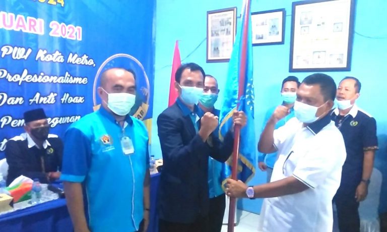 Rino Panduwinata, Nahkodai PWI Metro