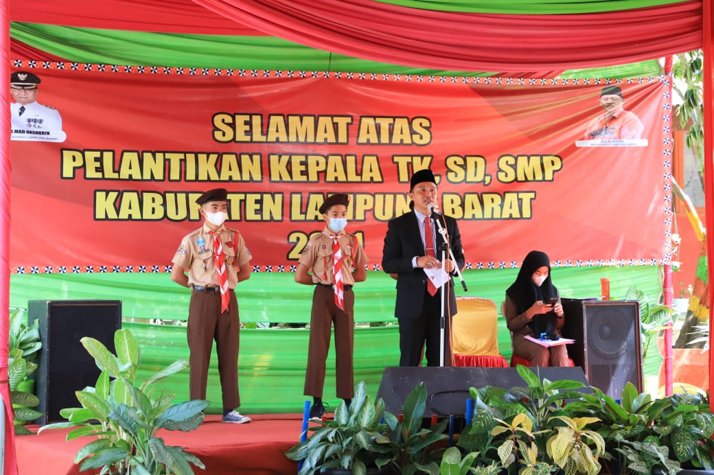 Bupati Lampung Barat Lantik 63 Kepala Sekolah