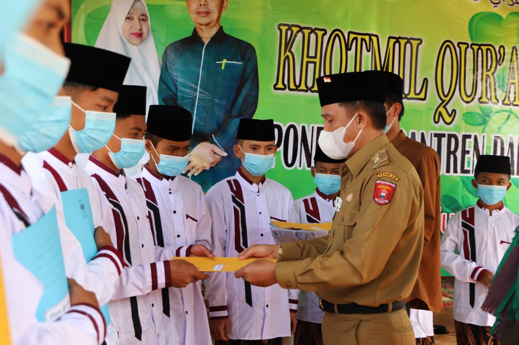 Bupati Lambar Hadiri Pengajian Akbar dan Dzikir Manaqib