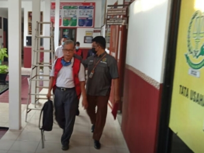 Kejari Metro Tahan 2 Tersangka Korupsi Proyek Rehab SMPN 10 Metro