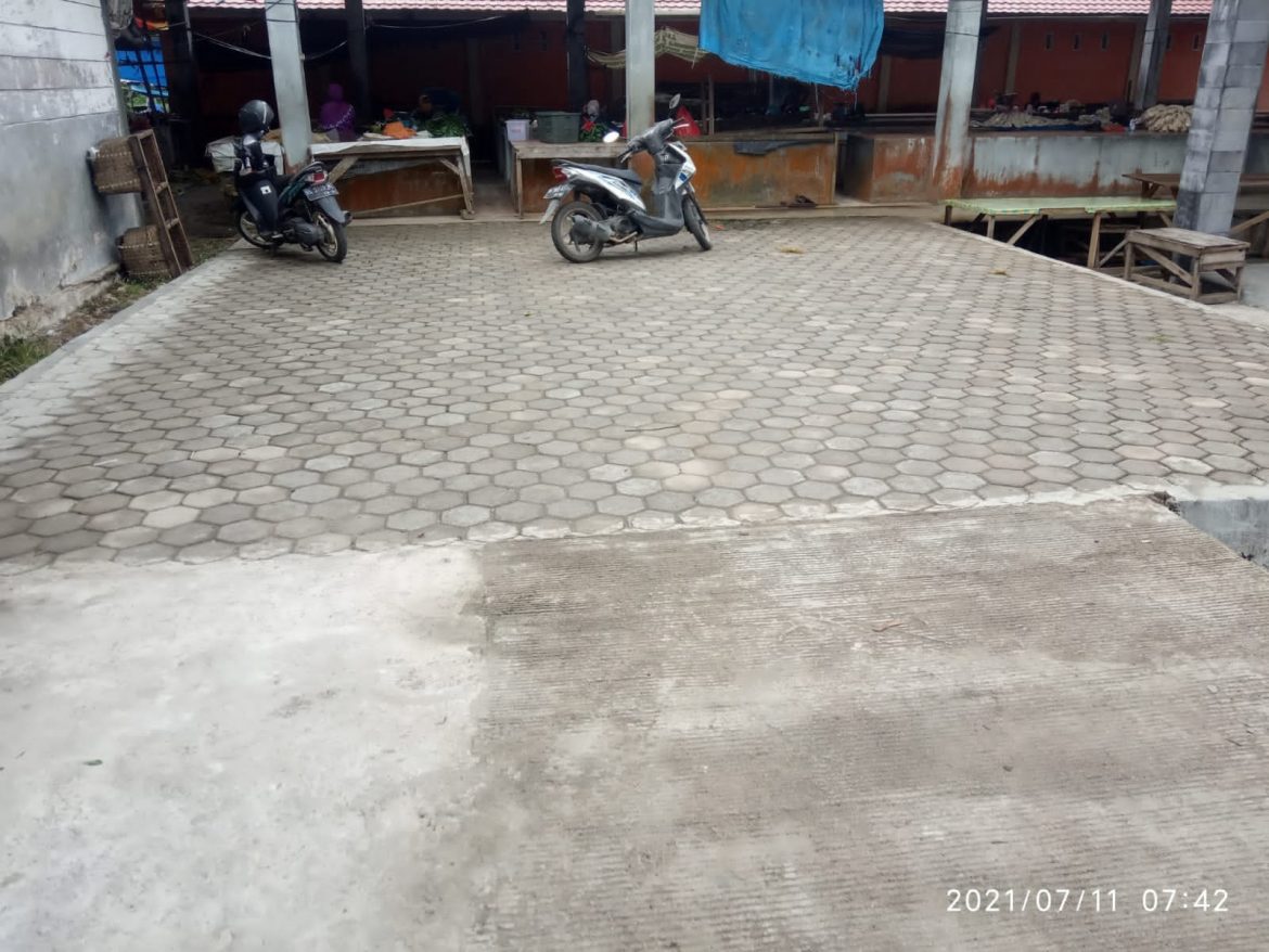 Pengunjung Pasar Liwa Minta Lokasi Tempat Parkir Baru Segera Beroperasi