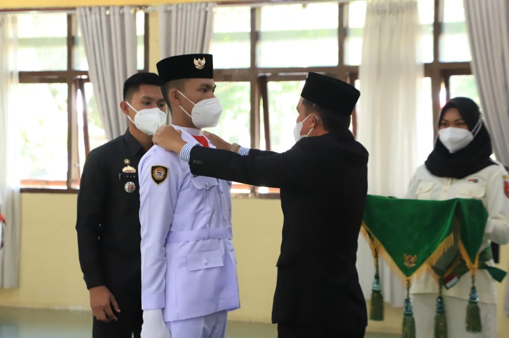 Peringati Hut RI 76, Paskibraka Lambar di Kukuhkan