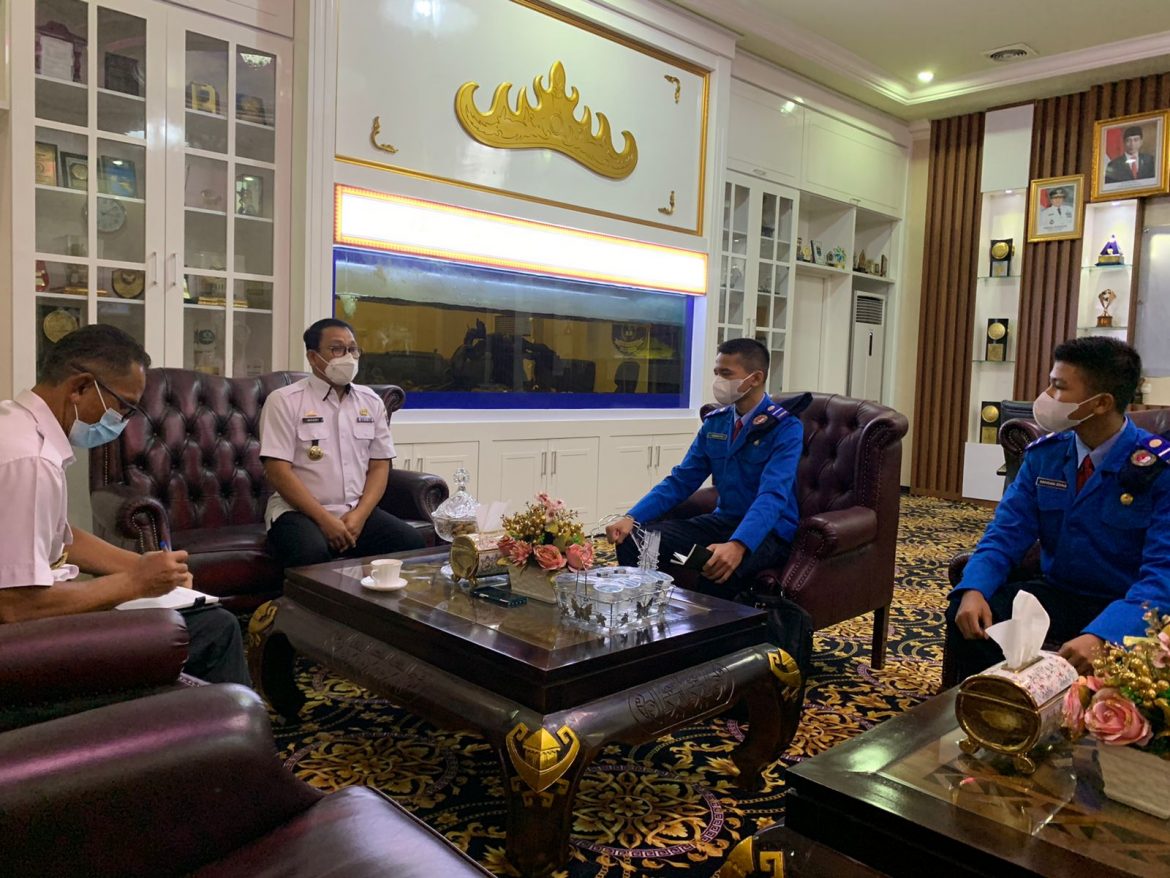 Dua Siswa Taruna Nusantara Kunjungi Walikota Metro