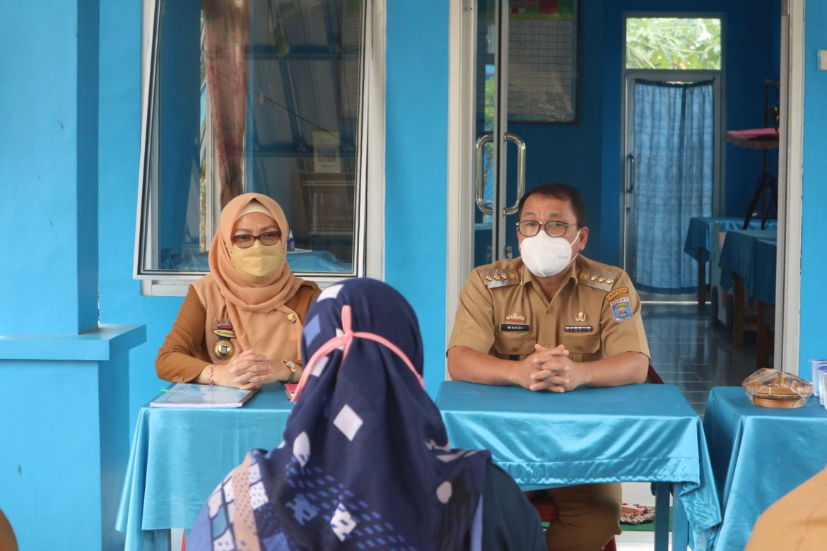 Walikota Metro Tinjau Posyandu Raden Intan
