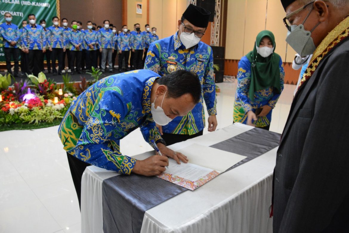 Amrulloh Resmi Dilantik Menjadi Ketua KAHMI Kota Metro