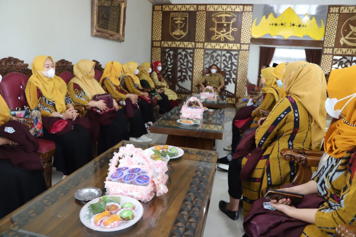 Puluhan Mahasiswa UIN Raden Intan Lampung Kunjungi Lambar