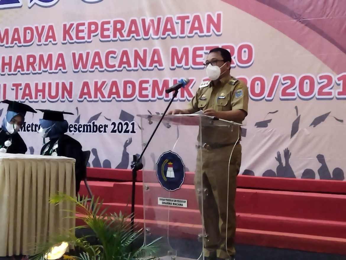 Darma Wancana Metro Gelar Wisuda