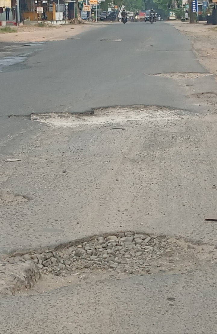 Sempat Ditinjau Walikota Metro, Jalan Rusak Tidak Juga Diperbaiki