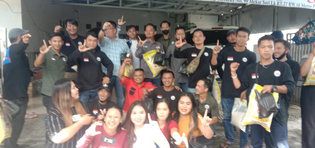 Gerbang Lampung dan IPLI Bagikan Sembako