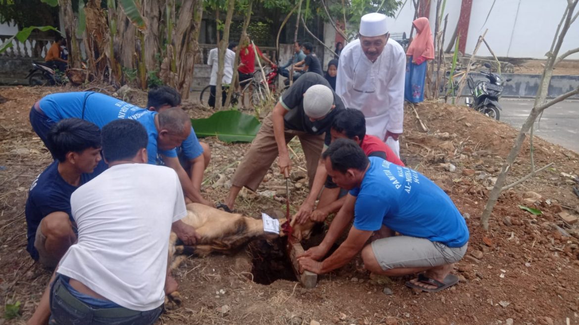 Usai Shalat Idul Adha, Masjid Almuhajirin Lakukan Pemotongan Hewan Kurban