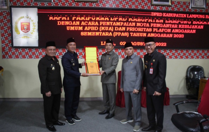 DPRD Lambar Gelar Rapat Penyampaian Nota Pengantar KUA dan PPAS