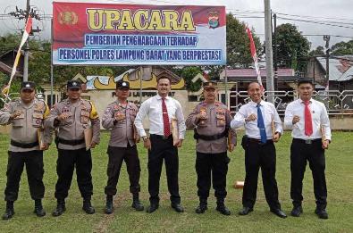 34 Personel Polres Lambar Dapat Penghargaan