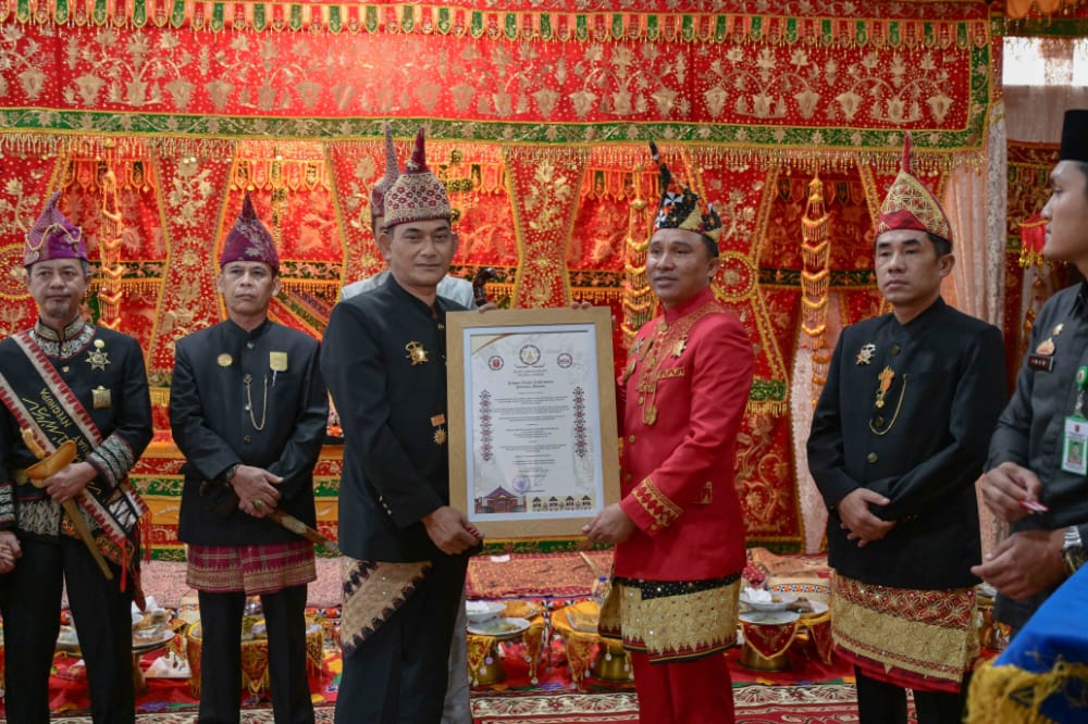 Pemkab Lambar Gelar Acara Himpun Adat Sai Batin