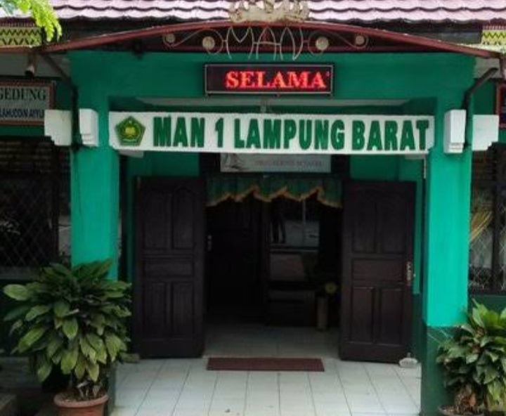 MAN 1 Lambar Gelar Workshop Robotika