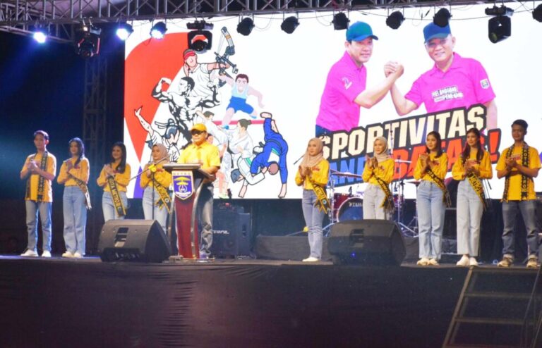 Wahdi Buka Walikota Cup IV