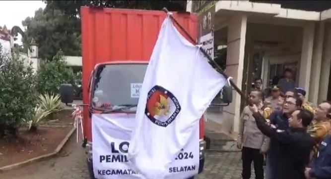 KPU Kota Metro Distribusikan Logistik Pemilu 2024