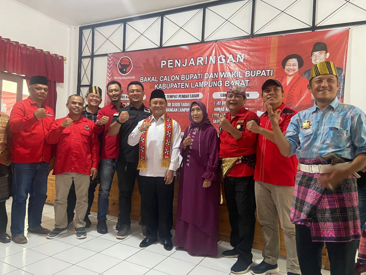 Mad Hasnurin Daftar Bakal Cawabup