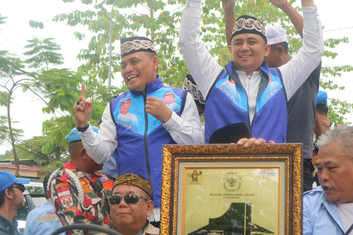 Beri Dukungan ke Mubaraq, Ribuan Warga Konvoi Keliling Metro
