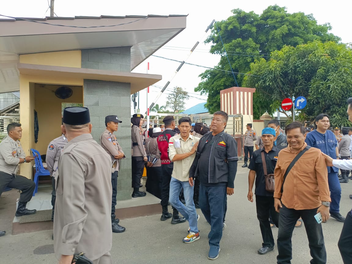 Keluarga Korban Pembunuhan Kembali Datangi Polres Metro