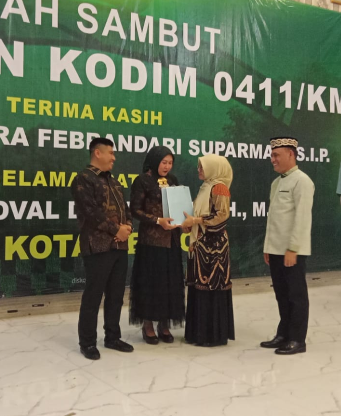 Walikota Metro Hadiri Acara Pelepasan Pejabat Lama Dandim 0411/KM